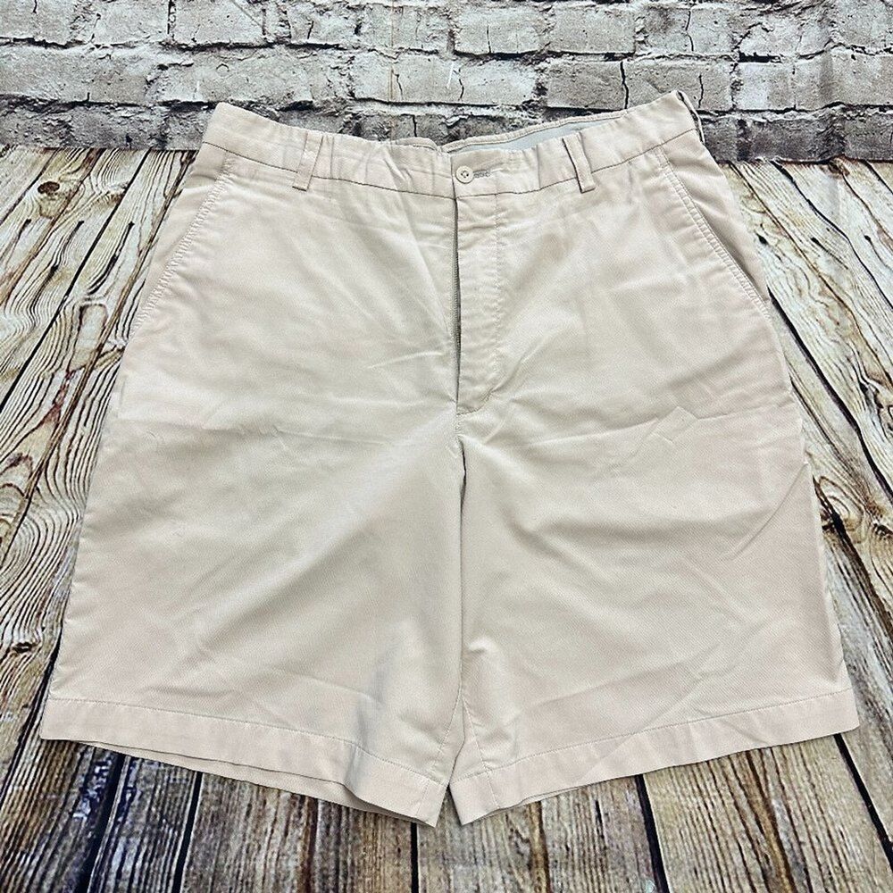 NIKEGOLF Shorts Men's Sz.34 Beige Dri-Fit Athletic 96% Polyester, 4% Spandex